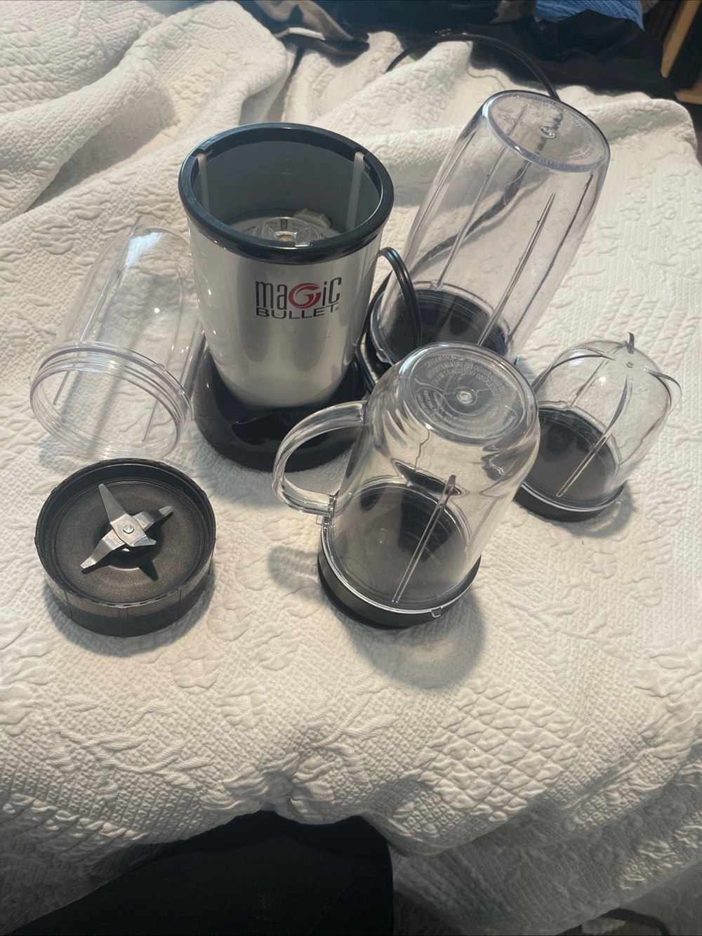 Magic Bullet Compact Blender Set in Silver and Clear Bundle 4 Cups with Lids
